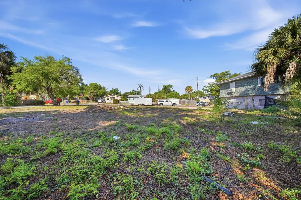 3820 7th Street S St Petersburg FL 33705