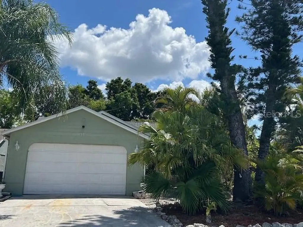7715 33rd Lane E Sarasota FL 34243