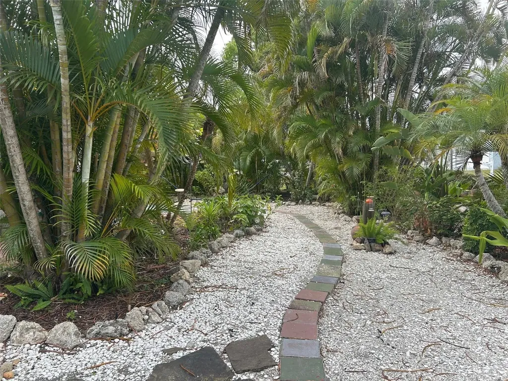 7715 33rd Lane E Sarasota FL 34243
