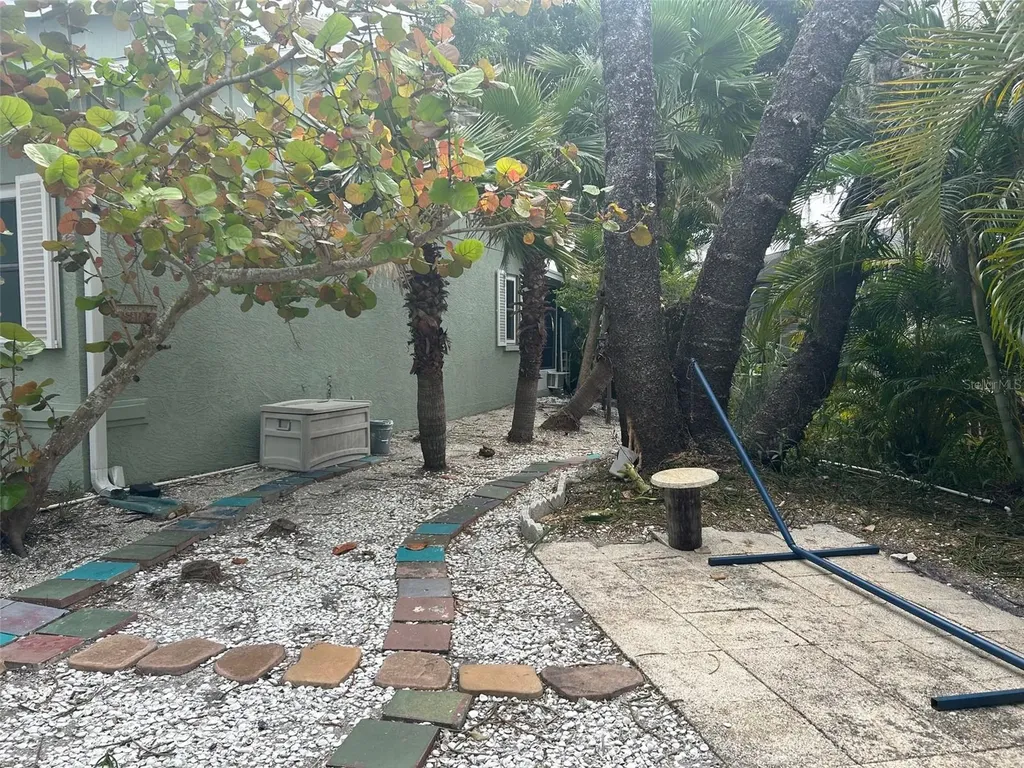 7715 33rd Lane E Sarasota FL 34243