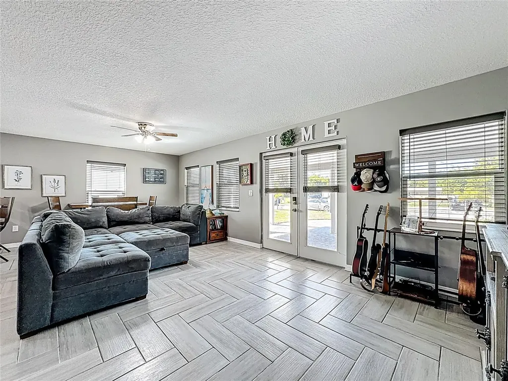 321 21st Street W Palmetto FL 34221