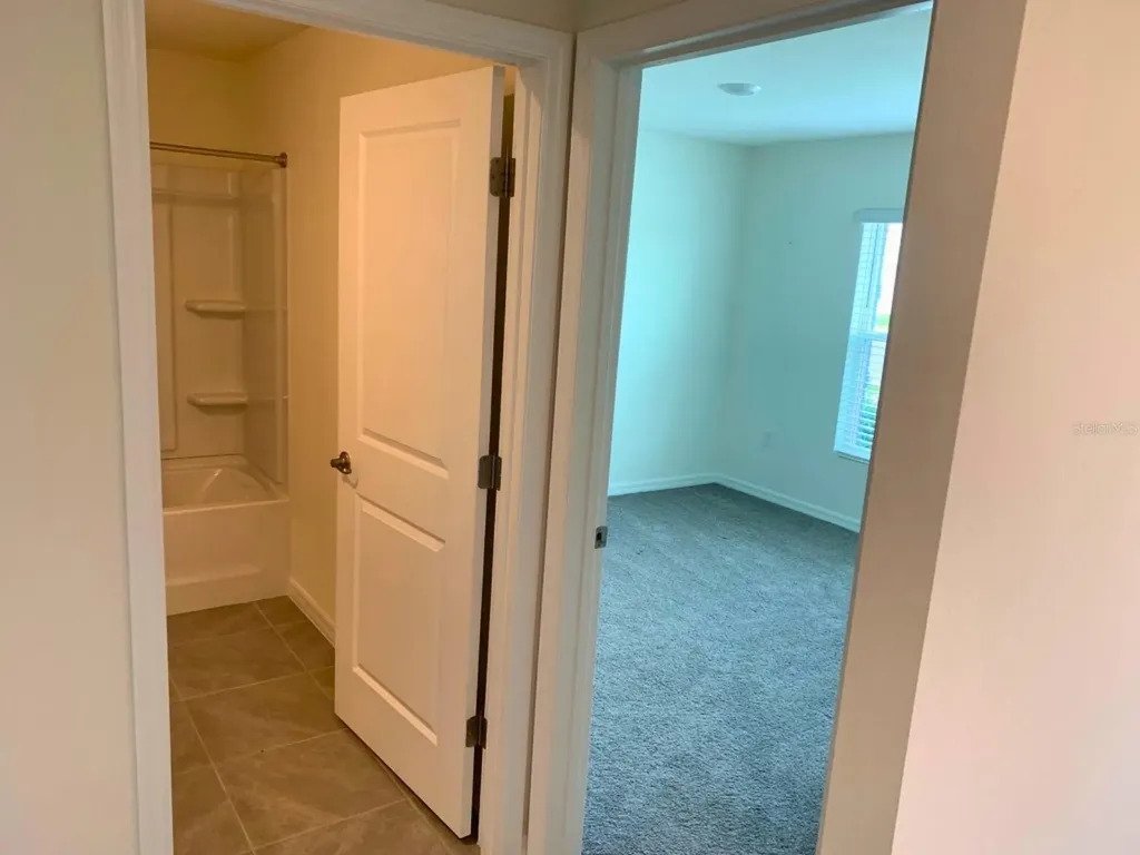 3234 Evenmore Way Wildwood FL 34785