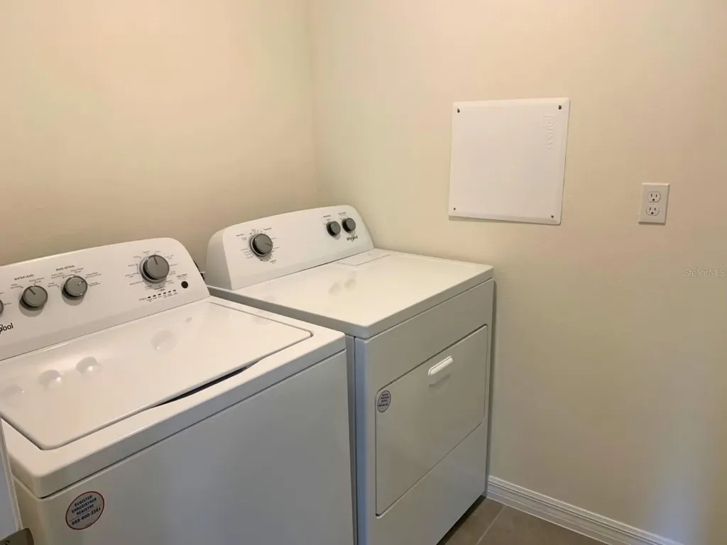 3234 Evenmore Way Wildwood FL 34785
