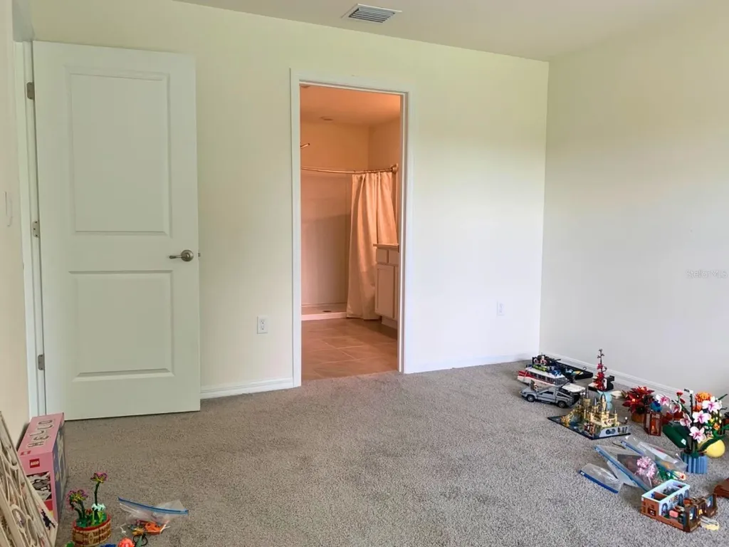 3234 Evenmore Way Wildwood FL 34785