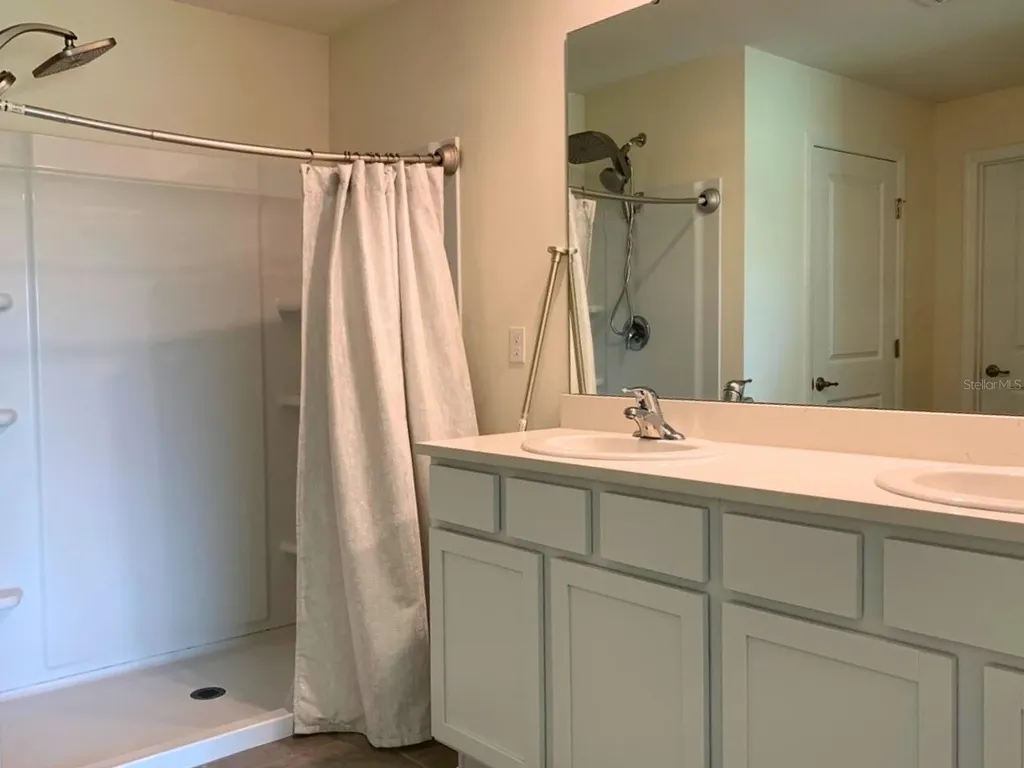 3234 Evenmore Way Wildwood FL 34785