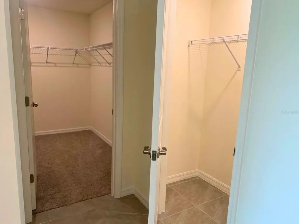 3234 Evenmore Way Wildwood FL 34785