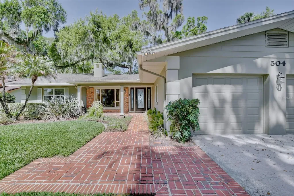 504 Banning Beach Road Tavares FL 32778