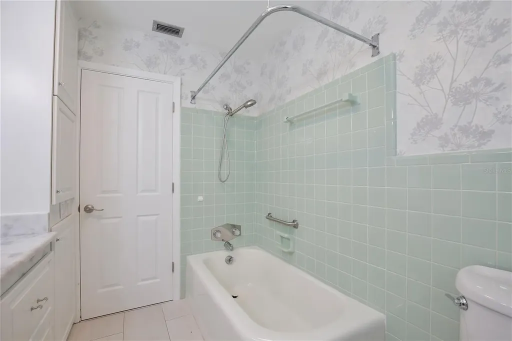 504 Banning Beach Road Tavares FL 32778