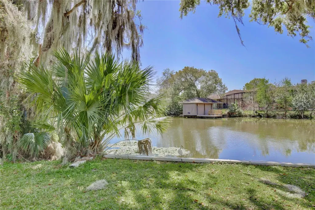 504 Banning Beach Road Tavares FL 32778