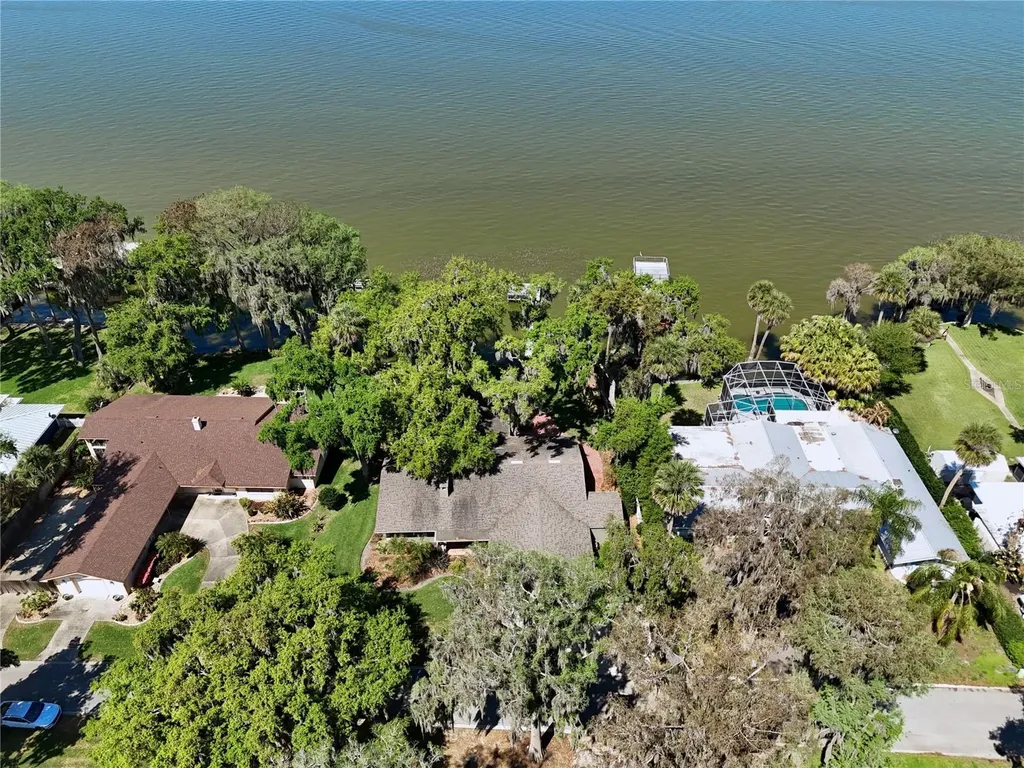 504 Banning Beach Road Tavares FL 32778
