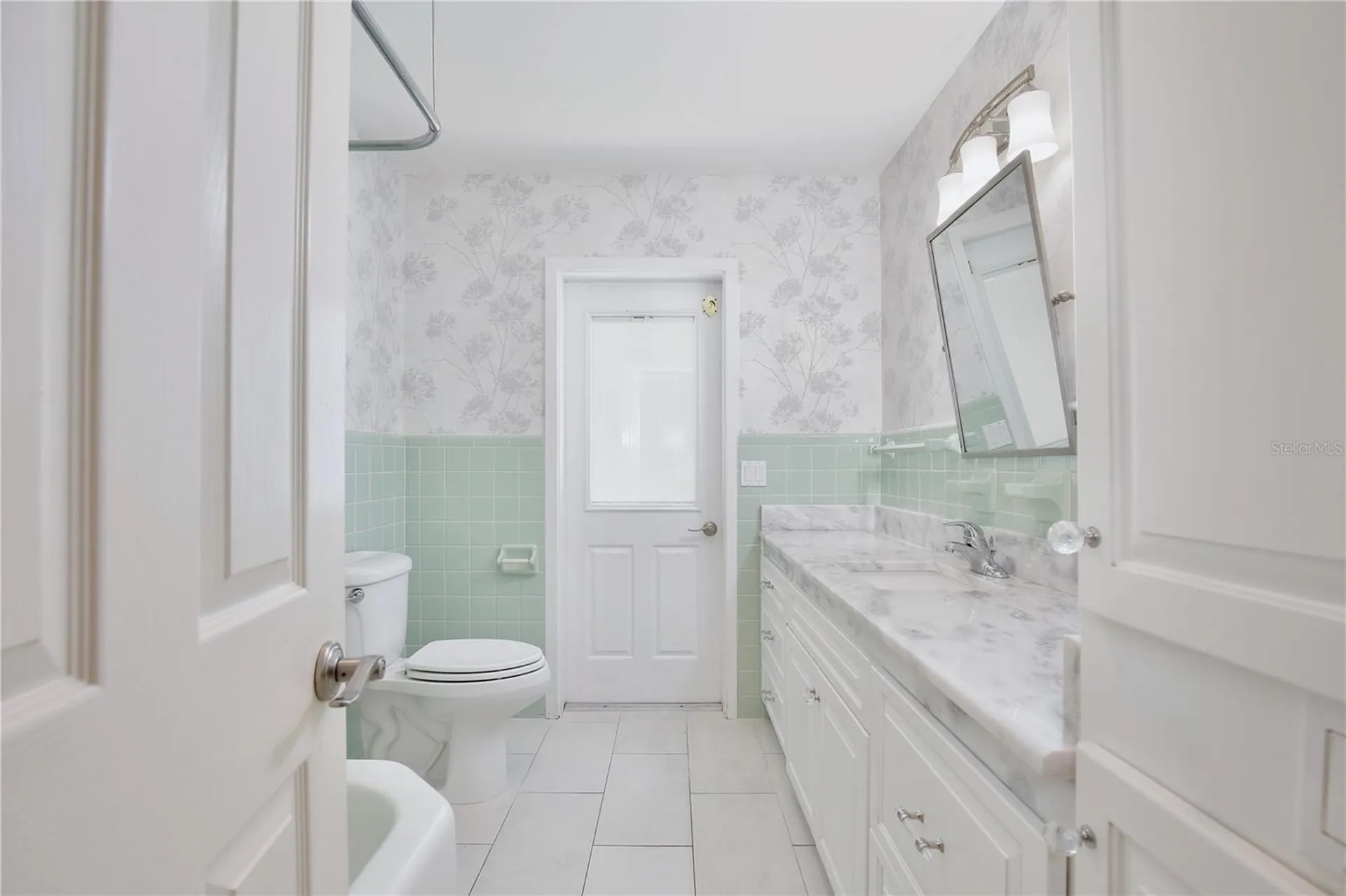 504 Banning Beach Road Tavares FL 32778