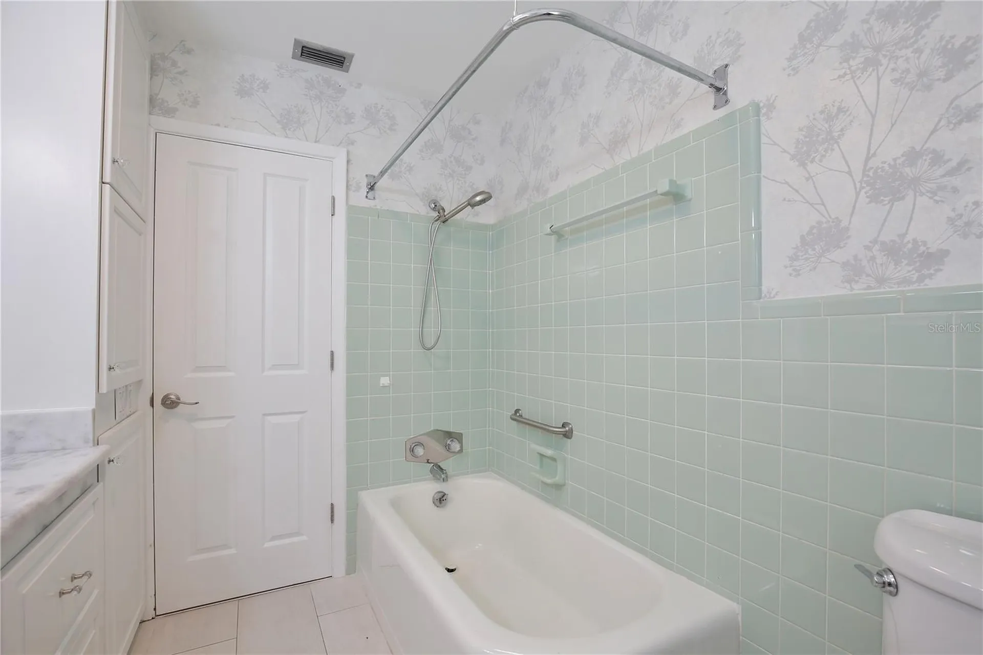 504 Banning Beach Road Tavares FL 32778