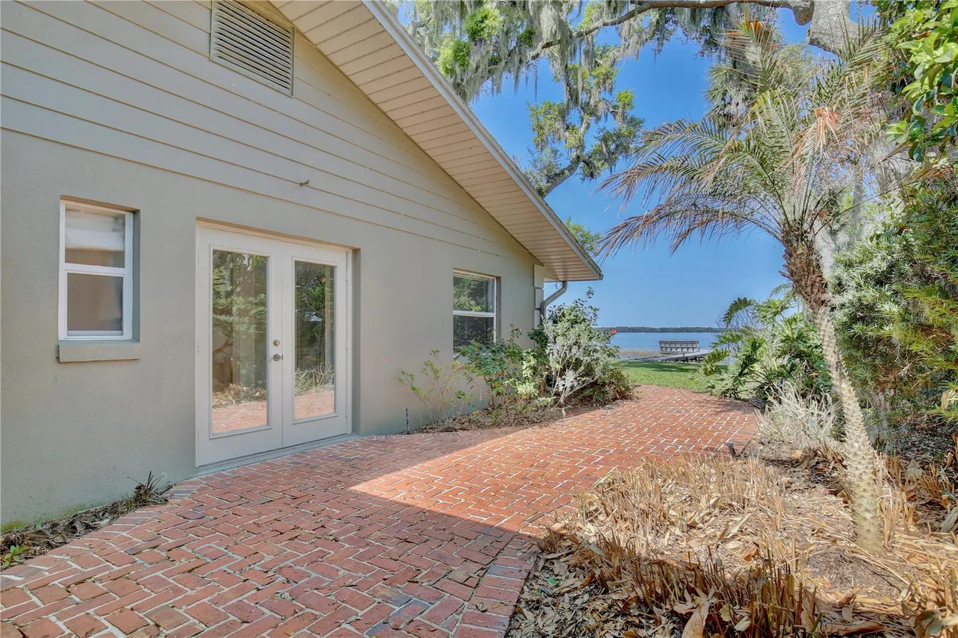 504 Banning Beach Road Tavares FL 32778