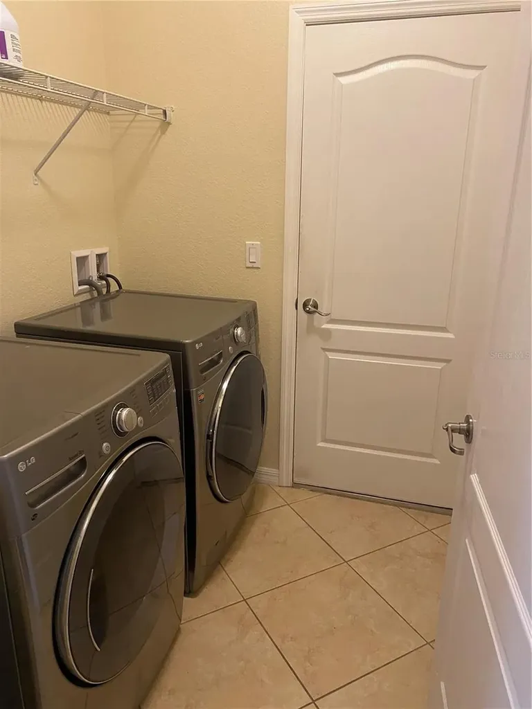 1866 Mesic Hammock Way Venice FL 34292