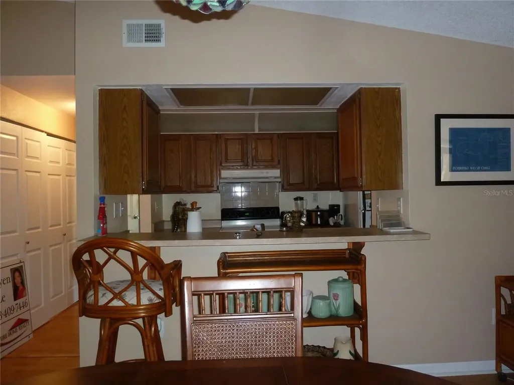 807 Jacaranda Drive Oldsmar FL 34677