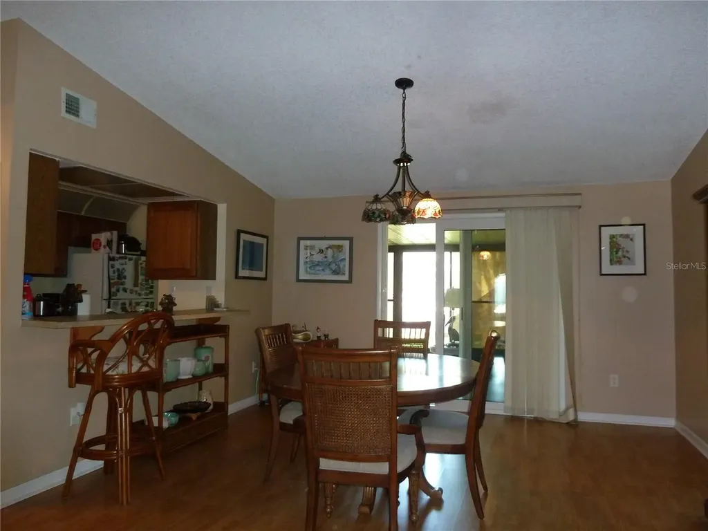 807 Jacaranda Drive Oldsmar FL 34677