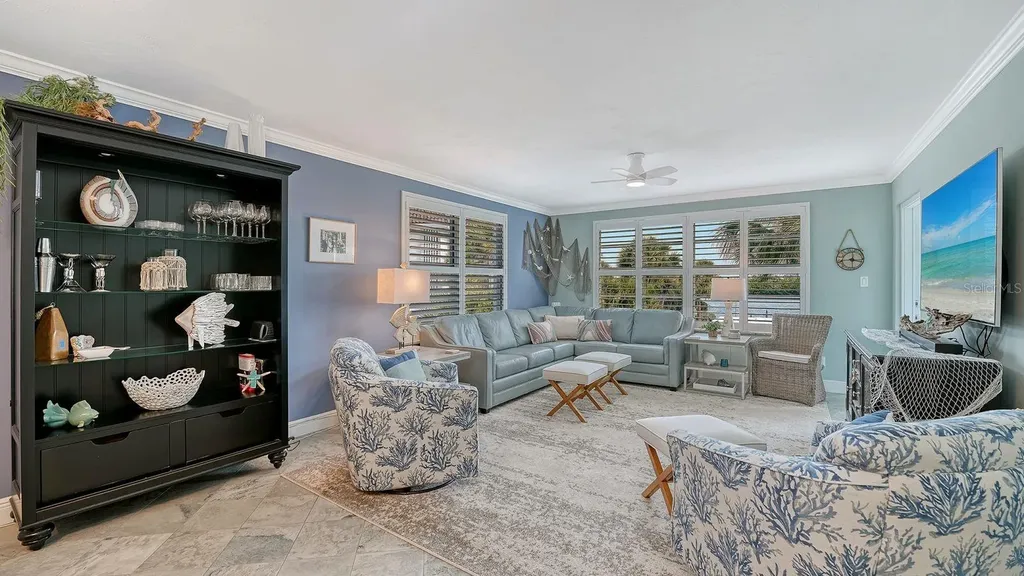 605 Sutton Place Longboat Key FL 34228