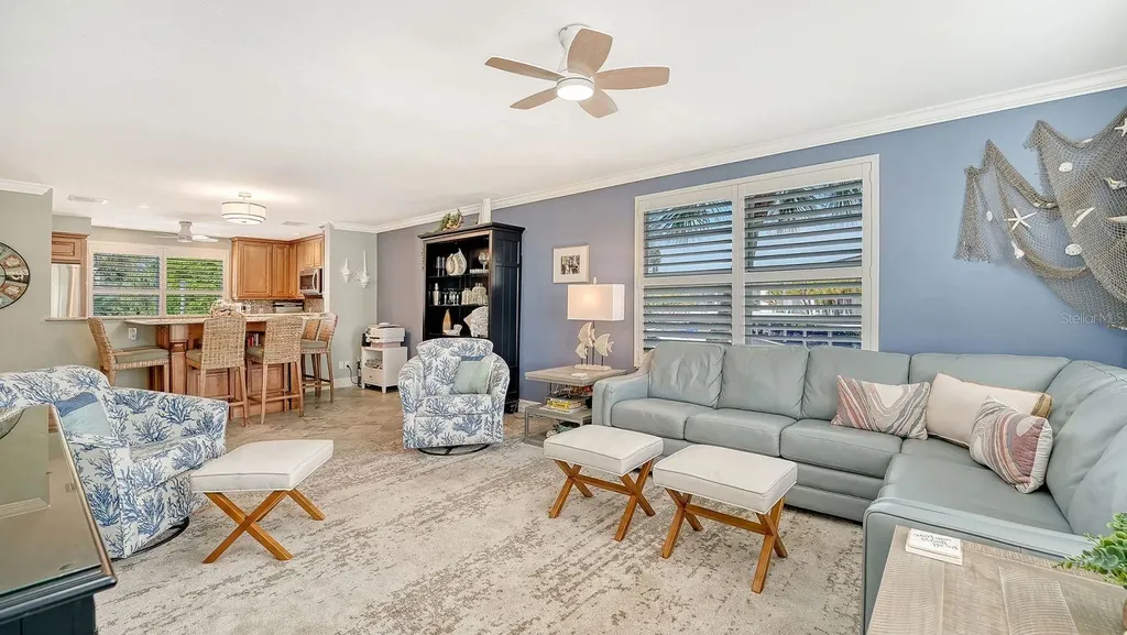 605 Sutton Place Longboat Key FL 34228