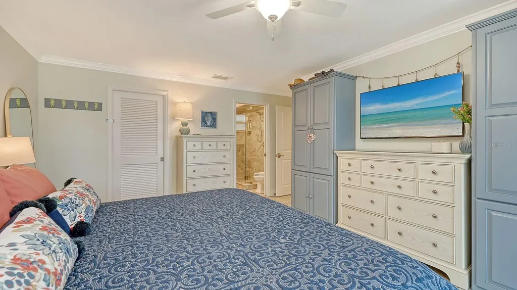 605 Sutton Place Longboat Key FL 34228