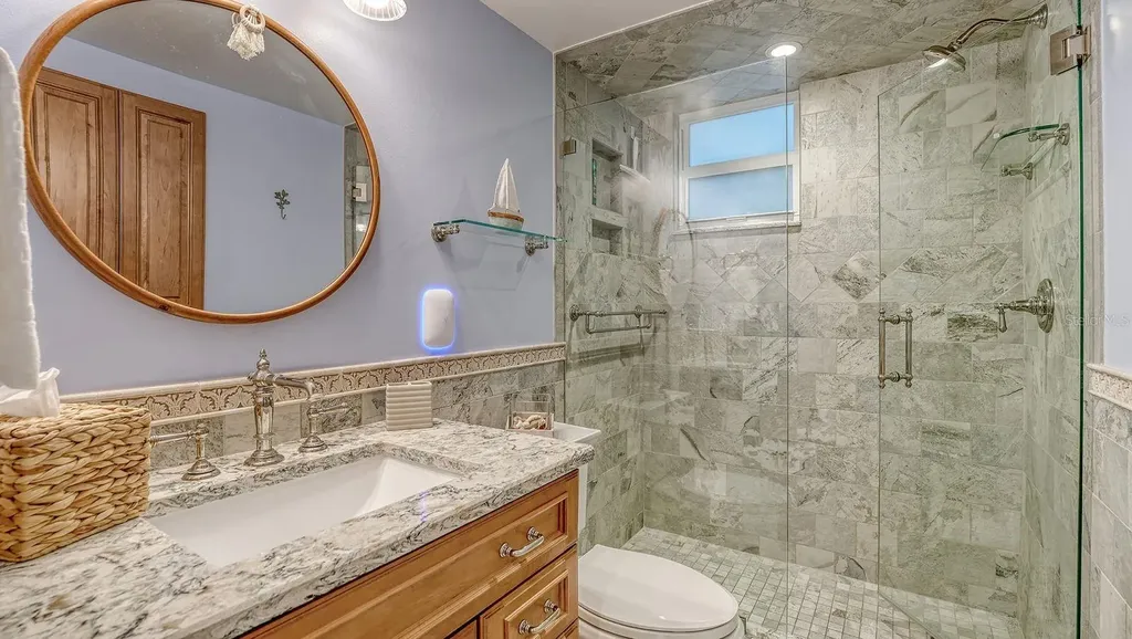 605 Sutton Place Longboat Key FL 34228