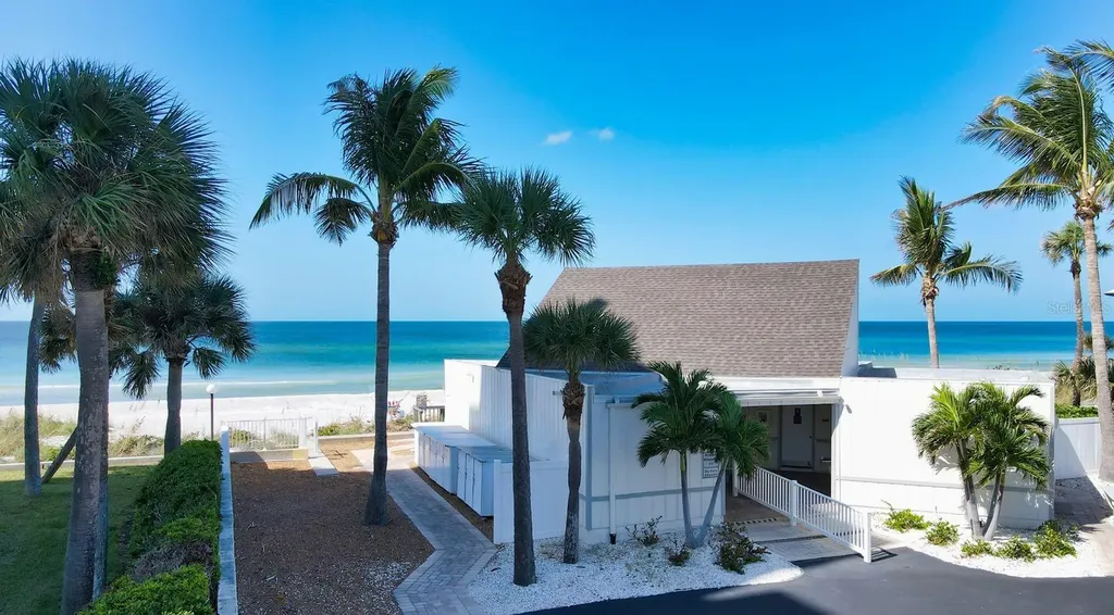 605 Sutton Place Longboat Key FL 34228