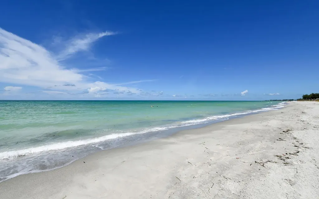 605 Sutton Place Longboat Key FL 34228