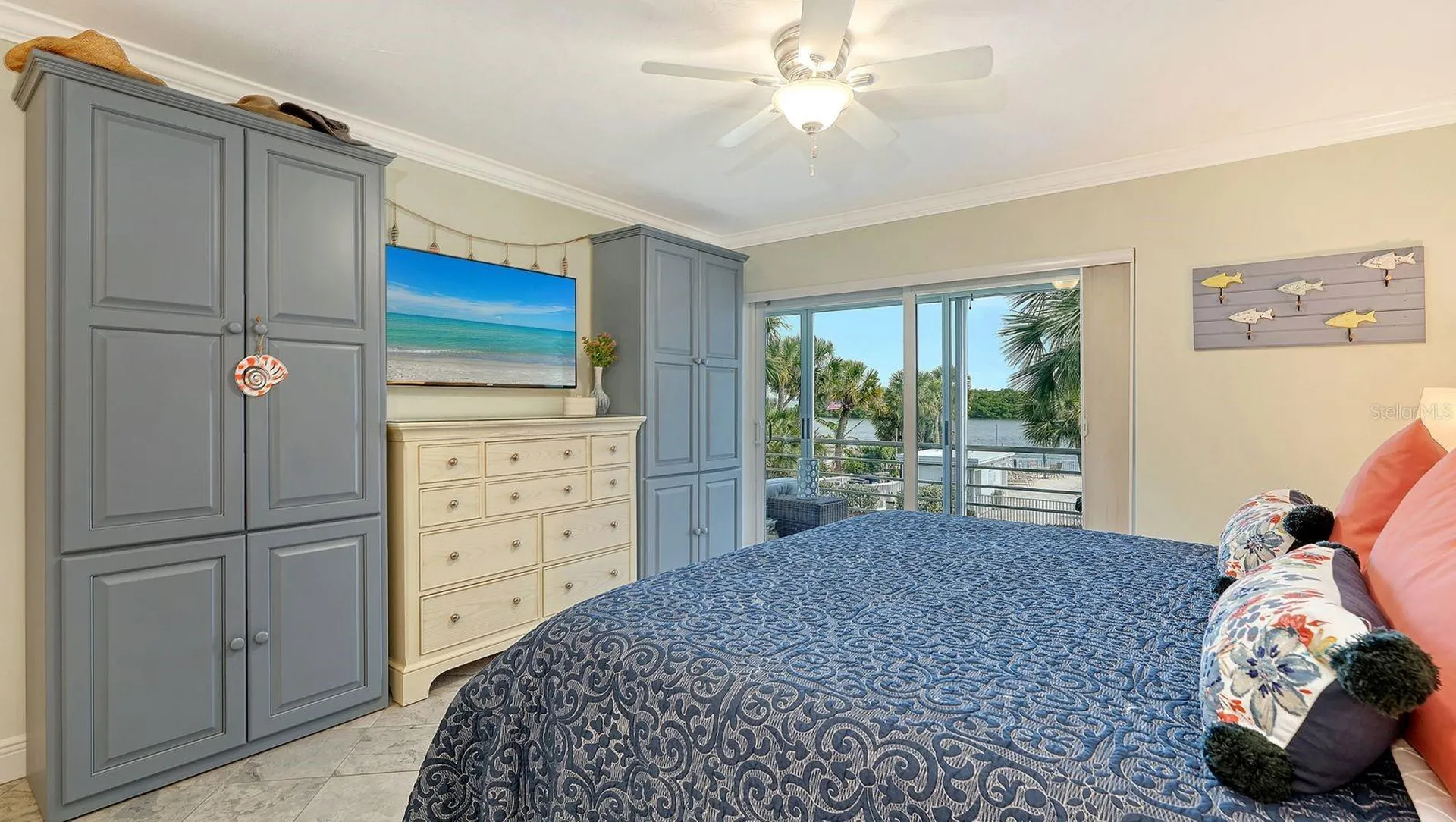 605 Sutton Place Longboat Key FL 34228
