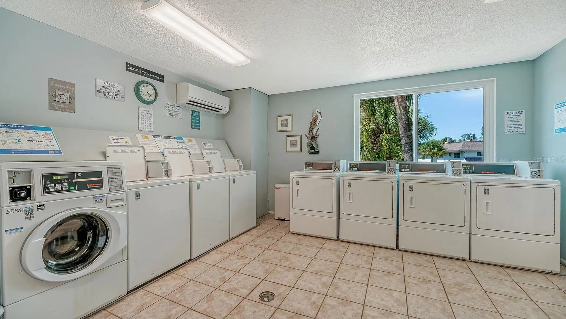 605 Sutton Place Longboat Key FL 34228