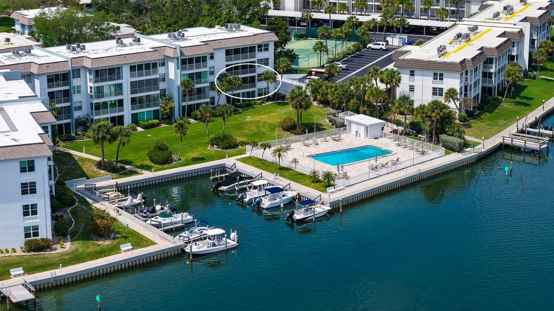 605 Sutton Place Longboat Key FL 34228
