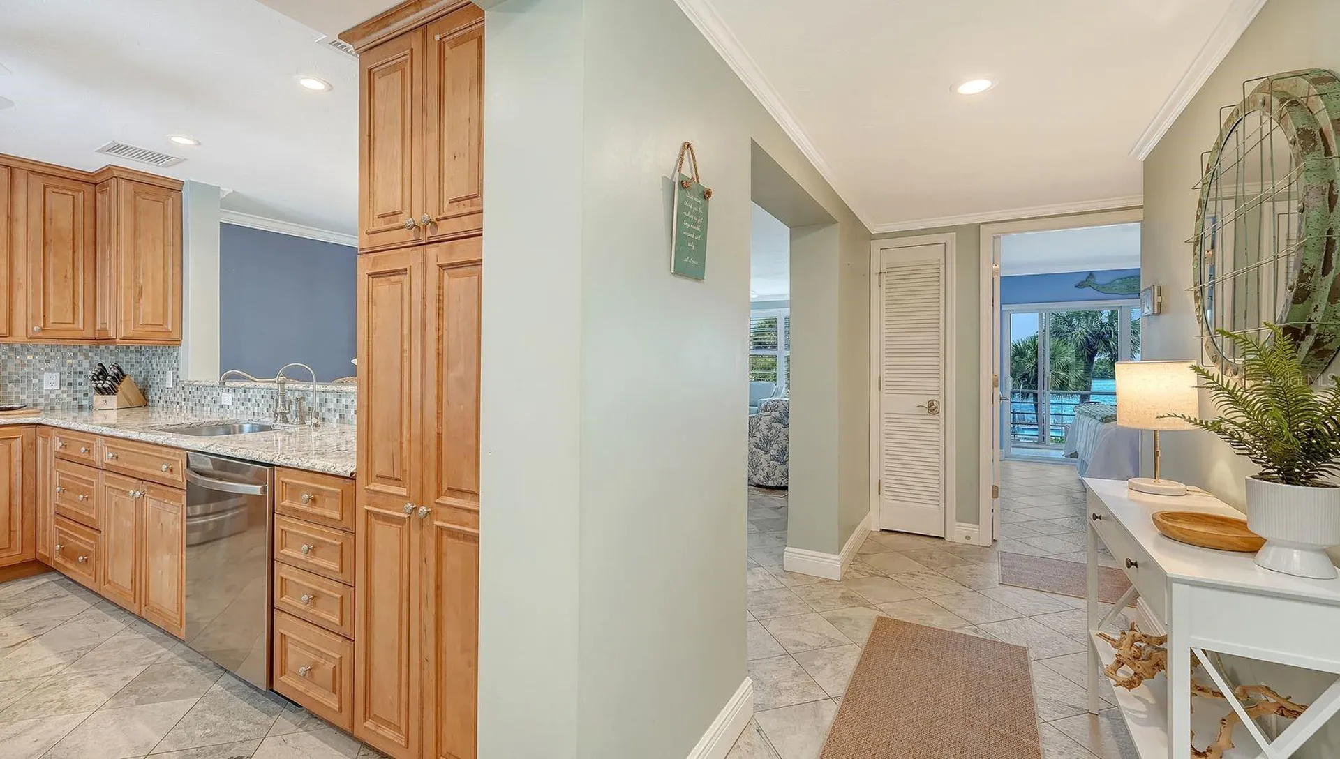 605 Sutton Place Longboat Key FL 34228