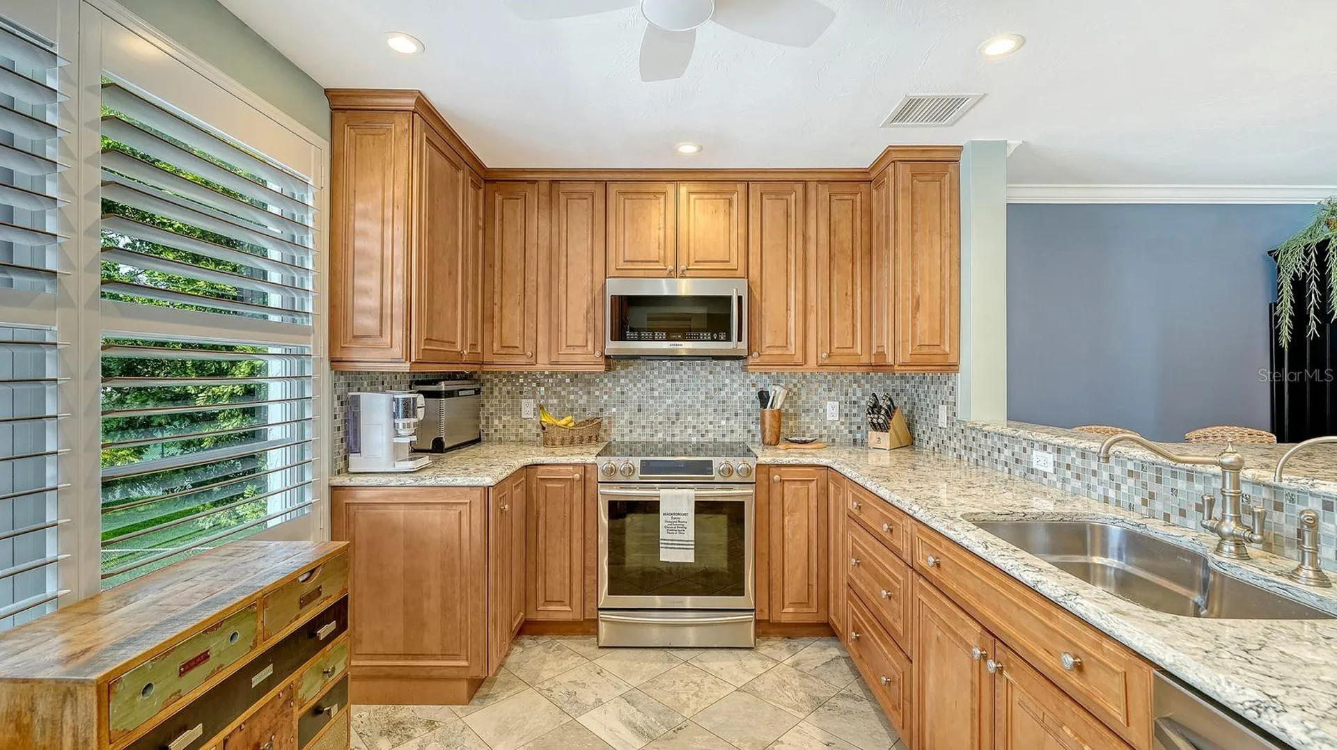 605 Sutton Place Longboat Key FL 34228