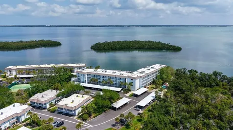 605 Sutton Place Longboat Key FL 34228