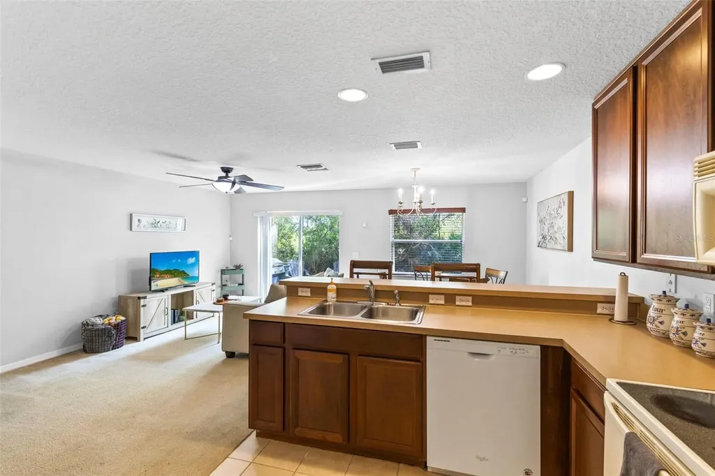 4555 Lacebark Trail Oviedo FL 32765