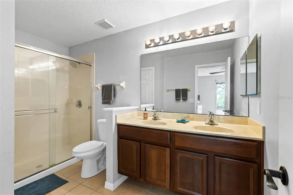 4555 Lacebark Trail Oviedo FL 32765