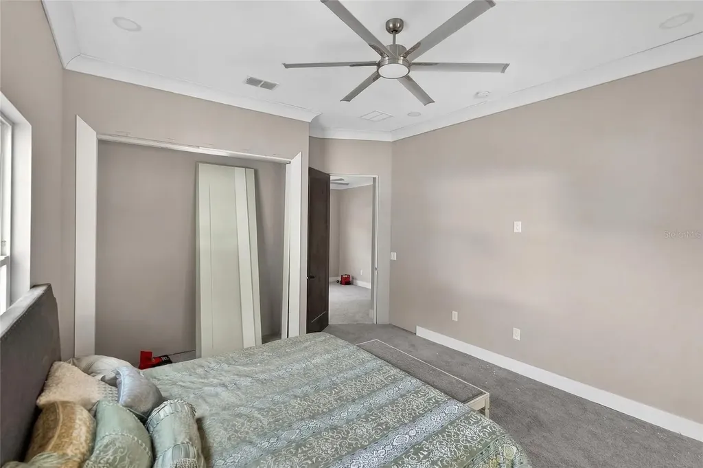2935 Helen Avenue Orlando FL 32804