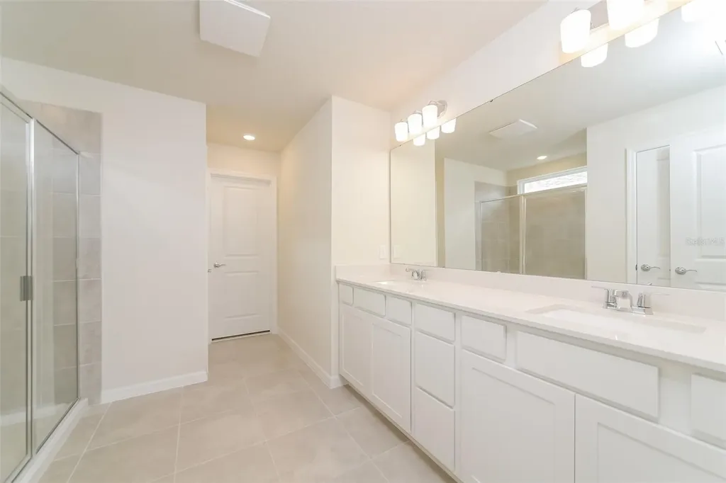 3301 Ellsworth Avenue Davenport FL 33837
