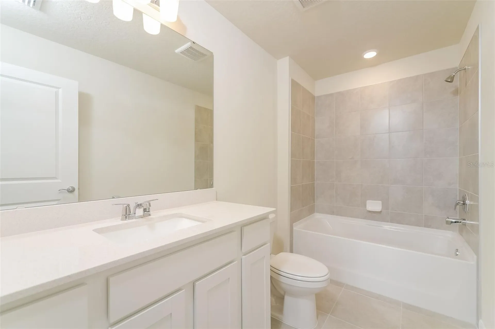 3301 Ellsworth Avenue Davenport FL 33837
