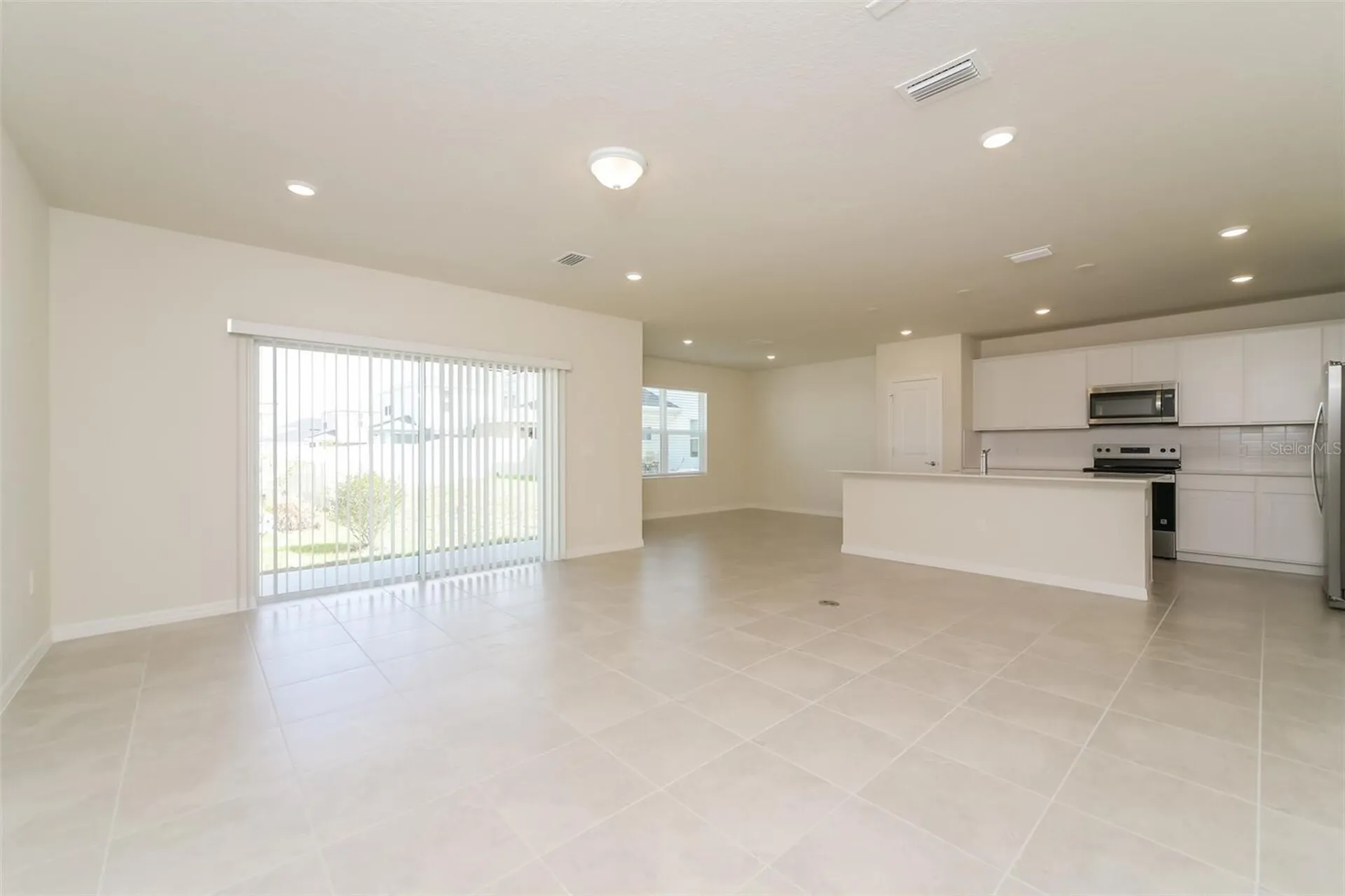 3301 Ellsworth Avenue Davenport FL 33837