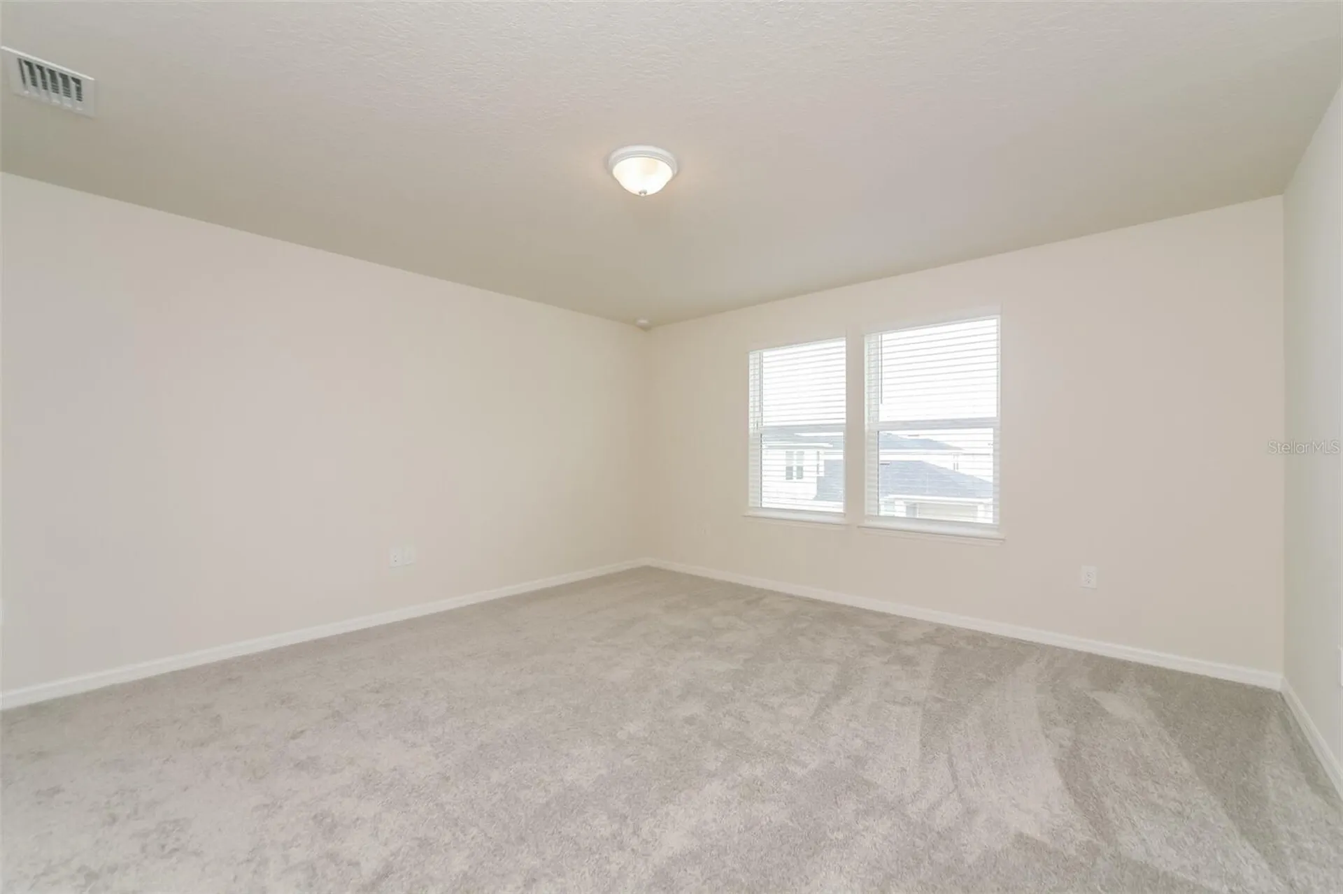 3301 Ellsworth Avenue Davenport FL 33837