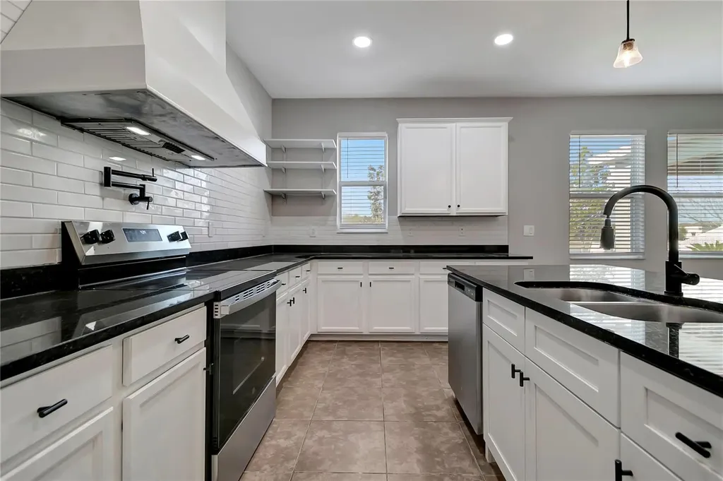 8406 Cherry Branch Drive Ruskin FL 33573