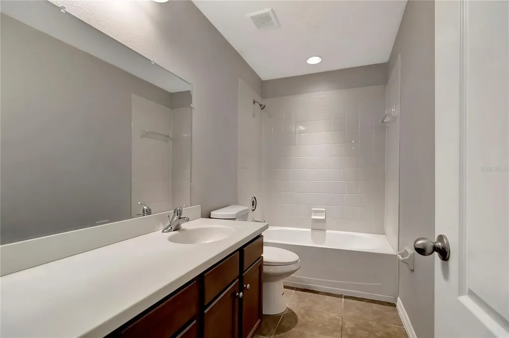 8406 Cherry Branch Drive Ruskin FL 33573