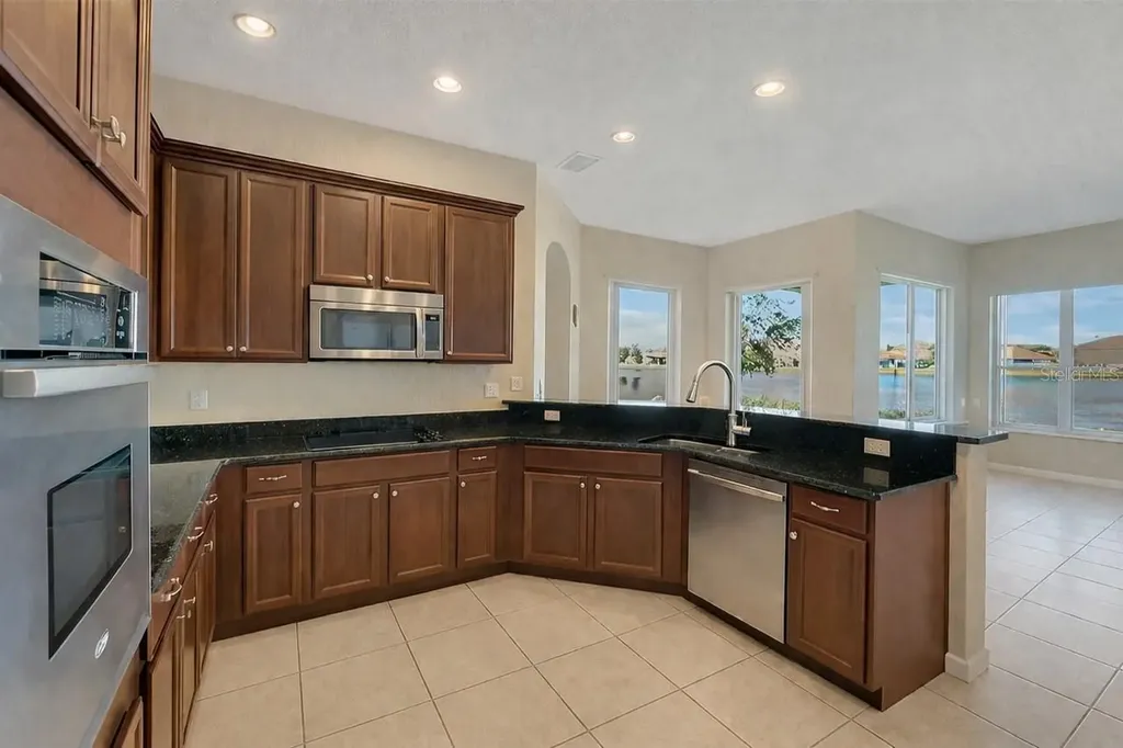 3821 Shoreview Drive Kissimmee FL 34744