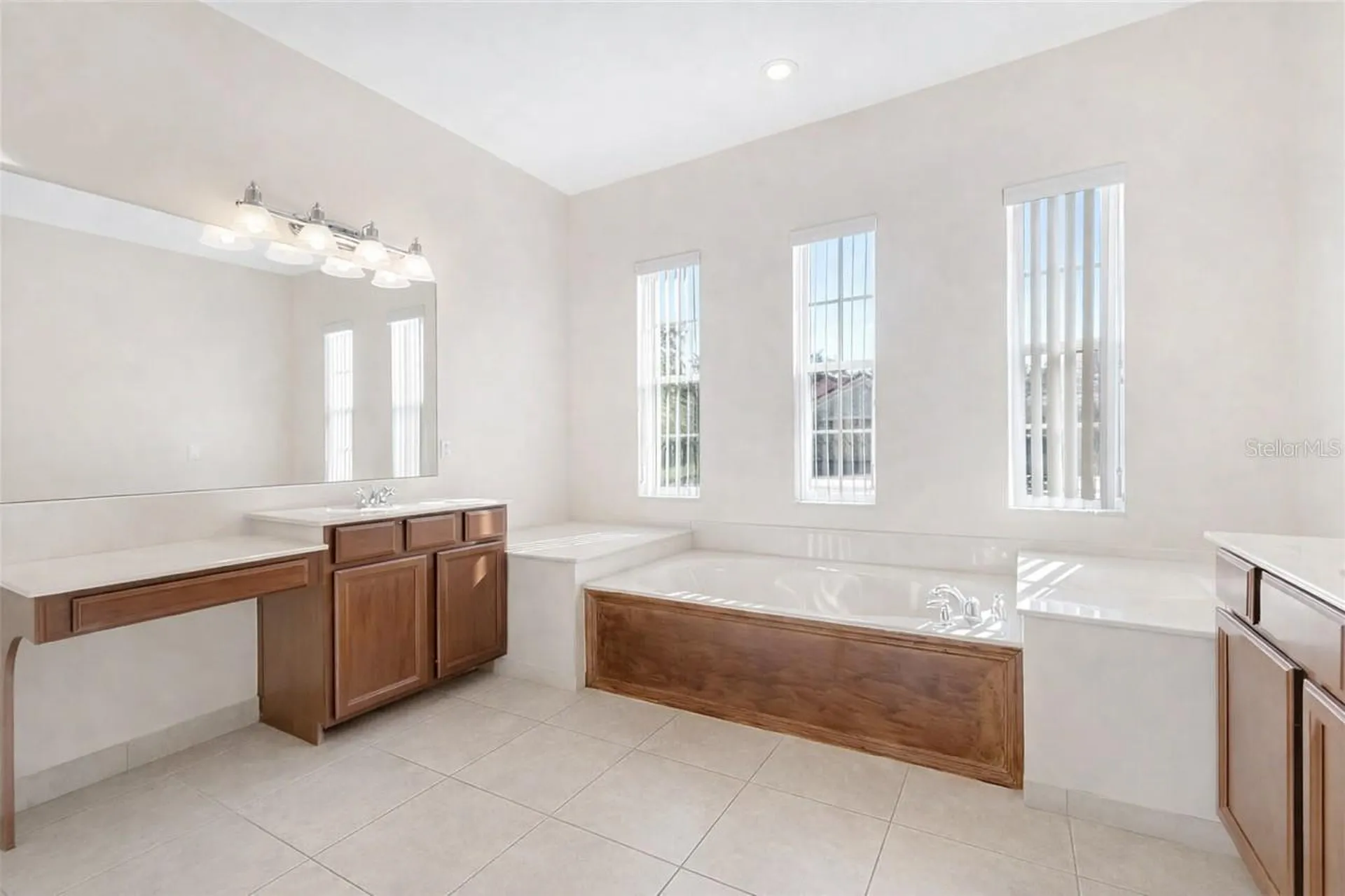 3821 Shoreview Drive Kissimmee FL 34744