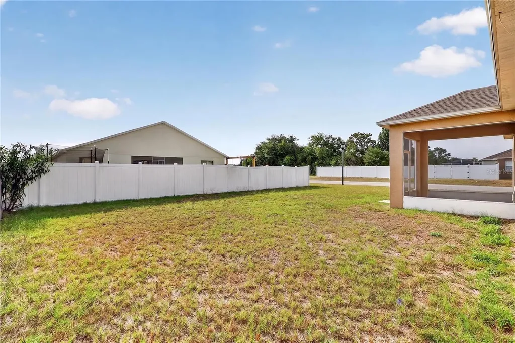 4656 Magnolia Preserve Loop Winter Haven FL 33880