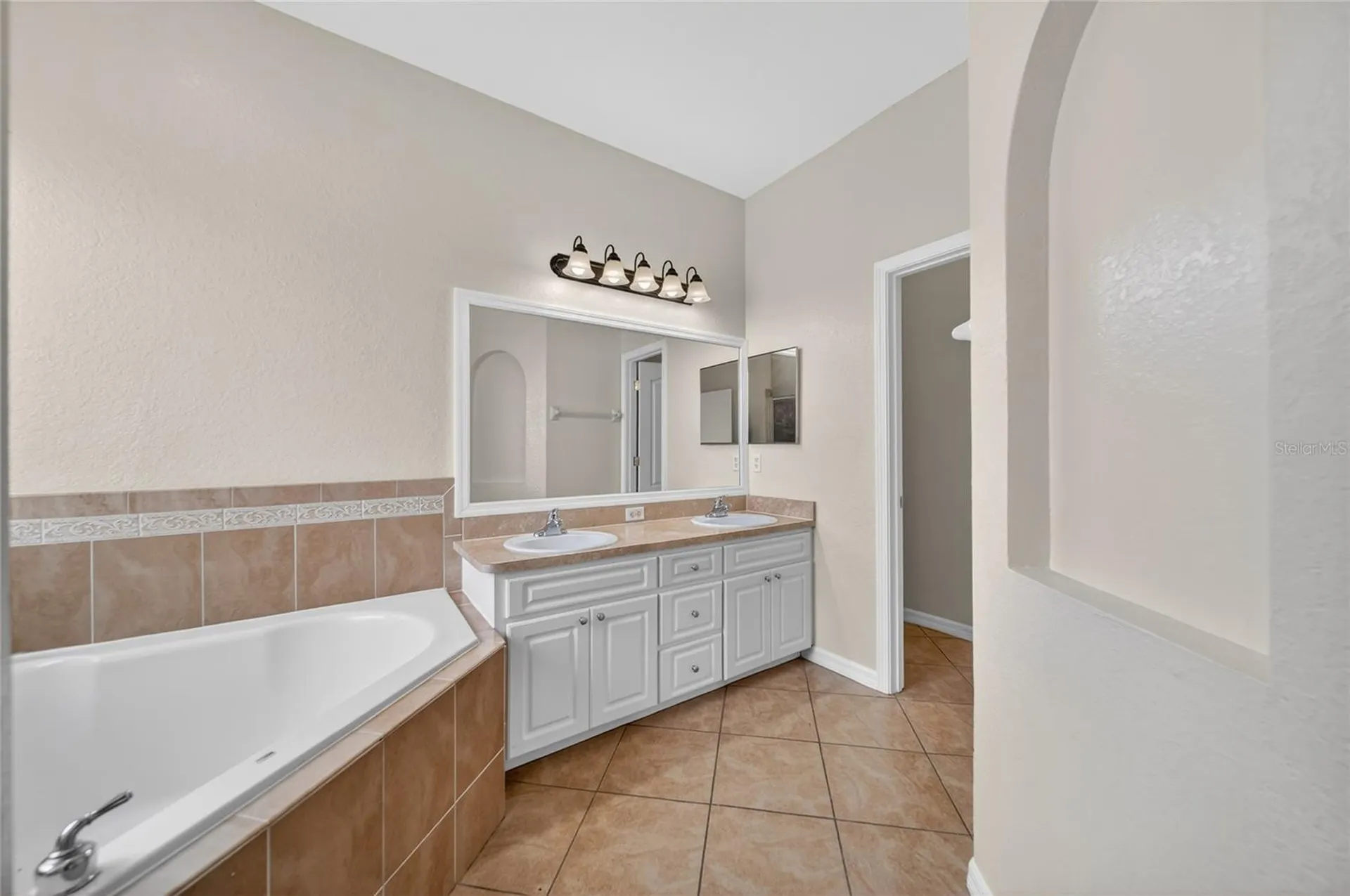 4656 Magnolia Preserve Loop Winter Haven FL 33880