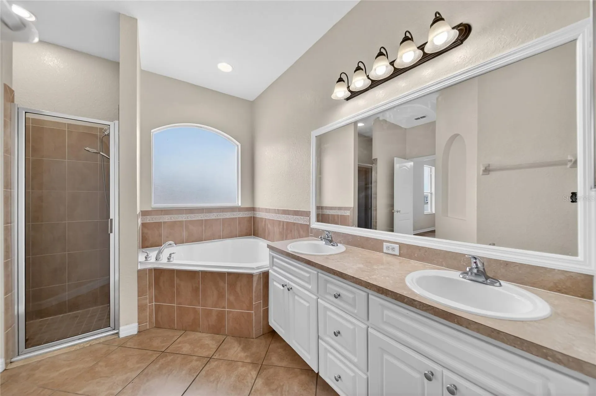 4656 Magnolia Preserve Loop Winter Haven FL 33880