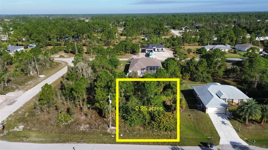 1015 Cresthaven Street Lehigh Acres FL 33974