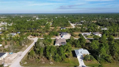 1015 Cresthaven Street Lehigh Acres FL 33974