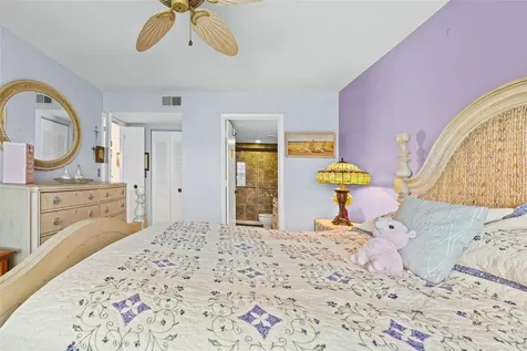 635 30th Avenue W Bradenton FL 34205