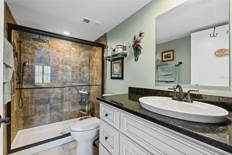635 30th Avenue W Bradenton FL 34205